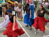 Estudiantes bailando bomba y plena