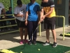 Acompañante y joven participante del 5to Festival de Golf de Educación Física Adaptada