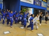 Desfile de jovenes deportistas, equipo vaquero