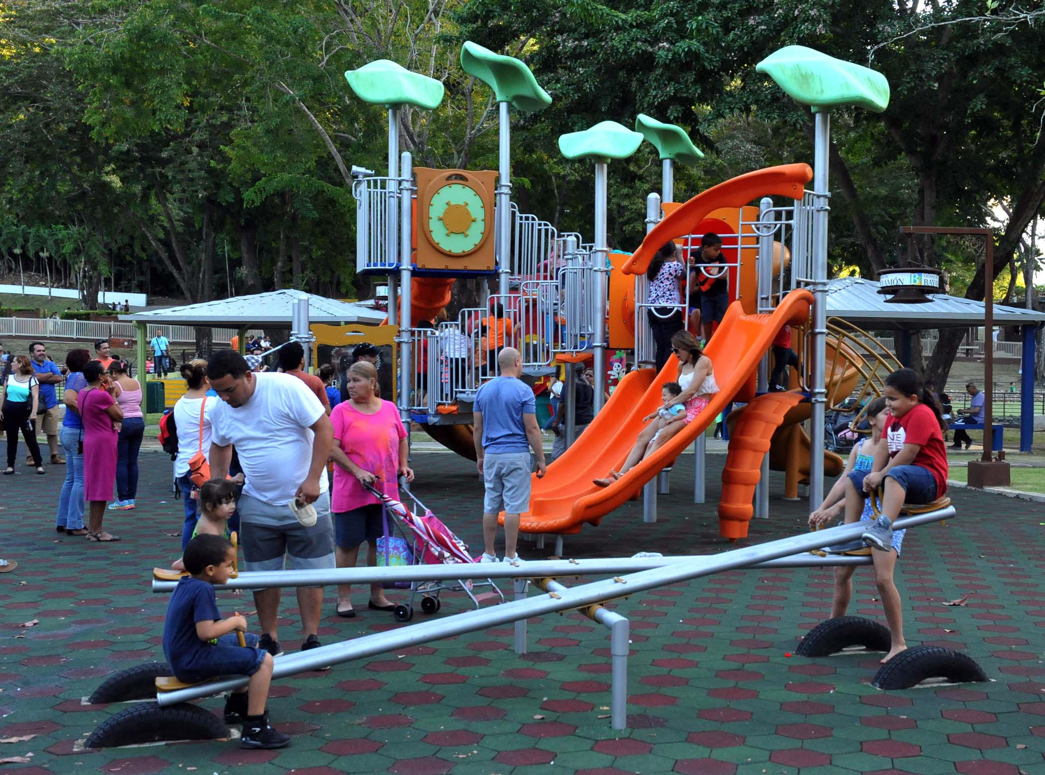 Apertura Parque de las Ciencias: Playground.