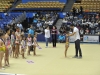 Niña recibiendo su premiación