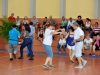Personas bailando