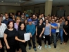 Instructora junto a los estudiantes