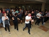 Participantes de Bayamón Ciudad Salsera aprendiendo a bailar