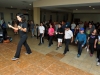 Participantes de Bayamón Ciudad Salsera aprendiendo a bailar