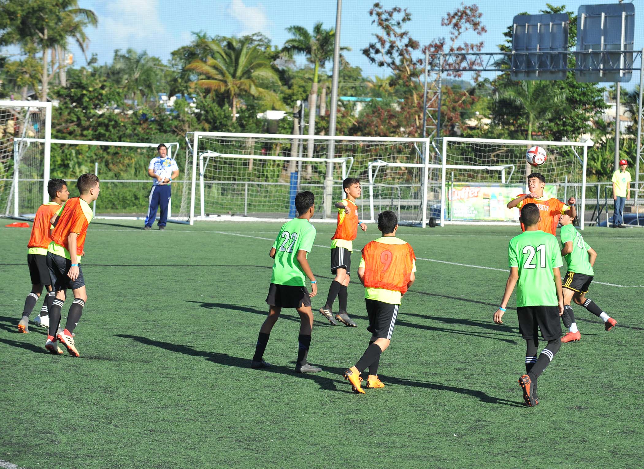 Ninos Jugando Soccer Copa SER de PR-8.jpg