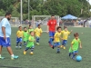 David Villa jugando junto a los niños