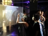 Niños interactuando con la proyección tactil en el Museo El Planetario