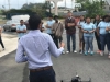 Julio Cesar Valdes dirigiendose a estudiantes