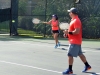 Parejas doble tenis en Seccional de las Ligas de Tenis para Adultos en el Centro de Tenis Honda