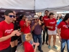 Parte del elenco de wapa compartiendo con los ciudadanos