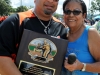 Daniel Antonetti recibiendo su placa de reconocimiento