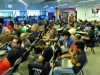 Participantes del evento IOT Village- Hacker Lab Series trabajando en sus programaciones