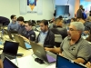 Participantes del evento IOT Village- Hacker Lab Series trabajando en sus programaciones