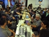 Participantes del evento IOT Village- Hacker Lab Series trabajando en sus programaciones