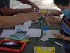 Participante realizando su obra