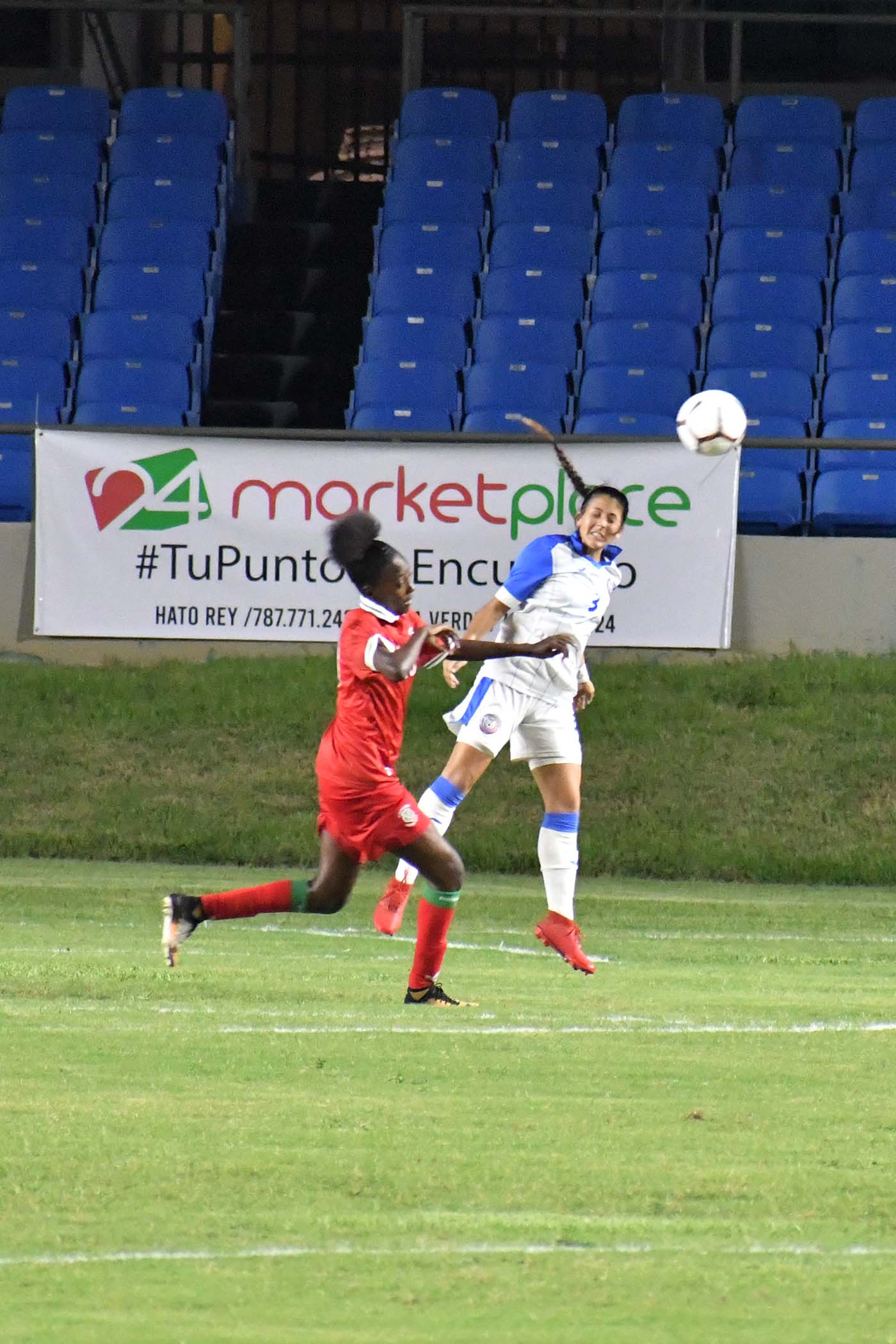 Soccer-Fem-PR-vs-Surinam-11