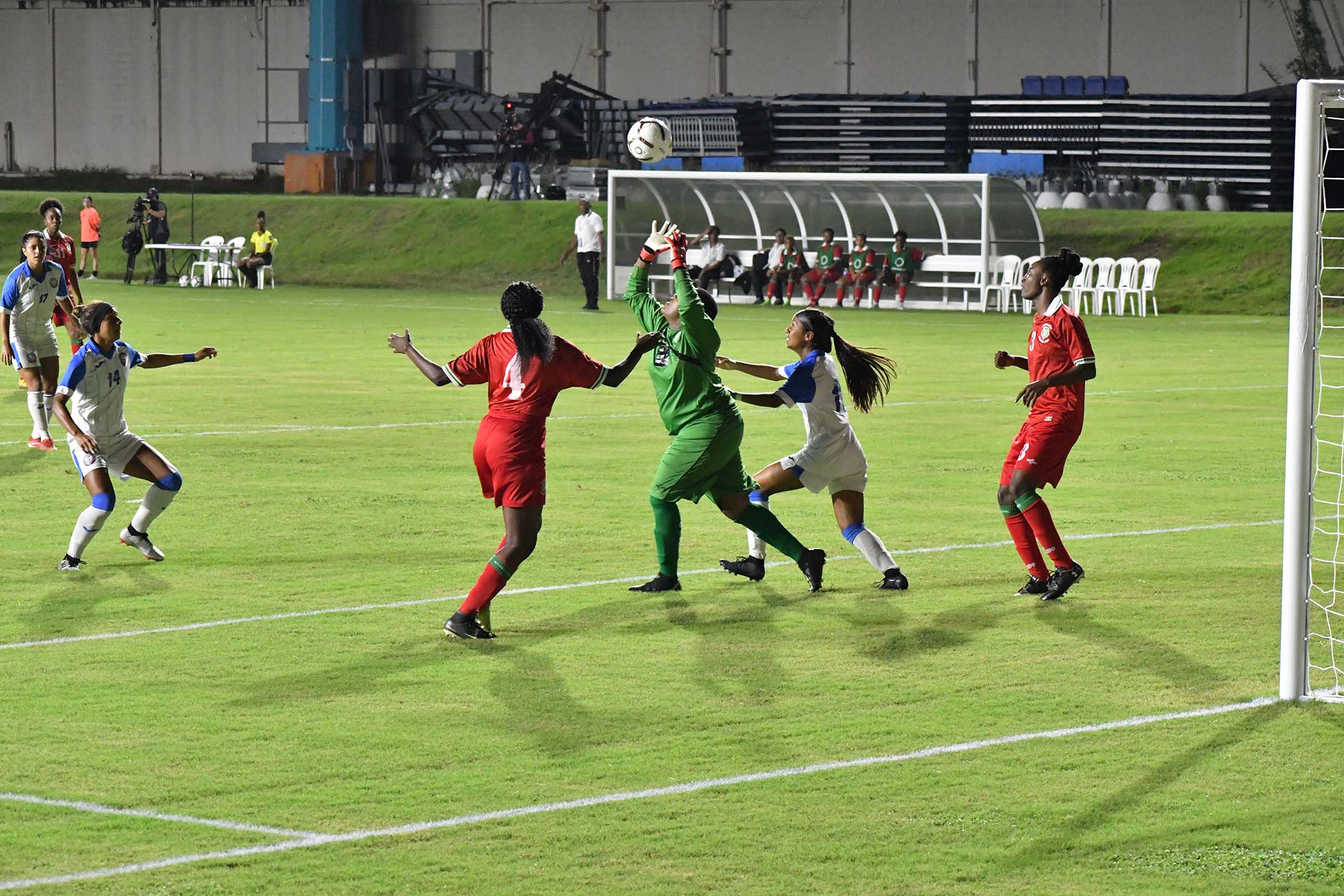 Soccer-Fem-PR-vs-Surinam-13