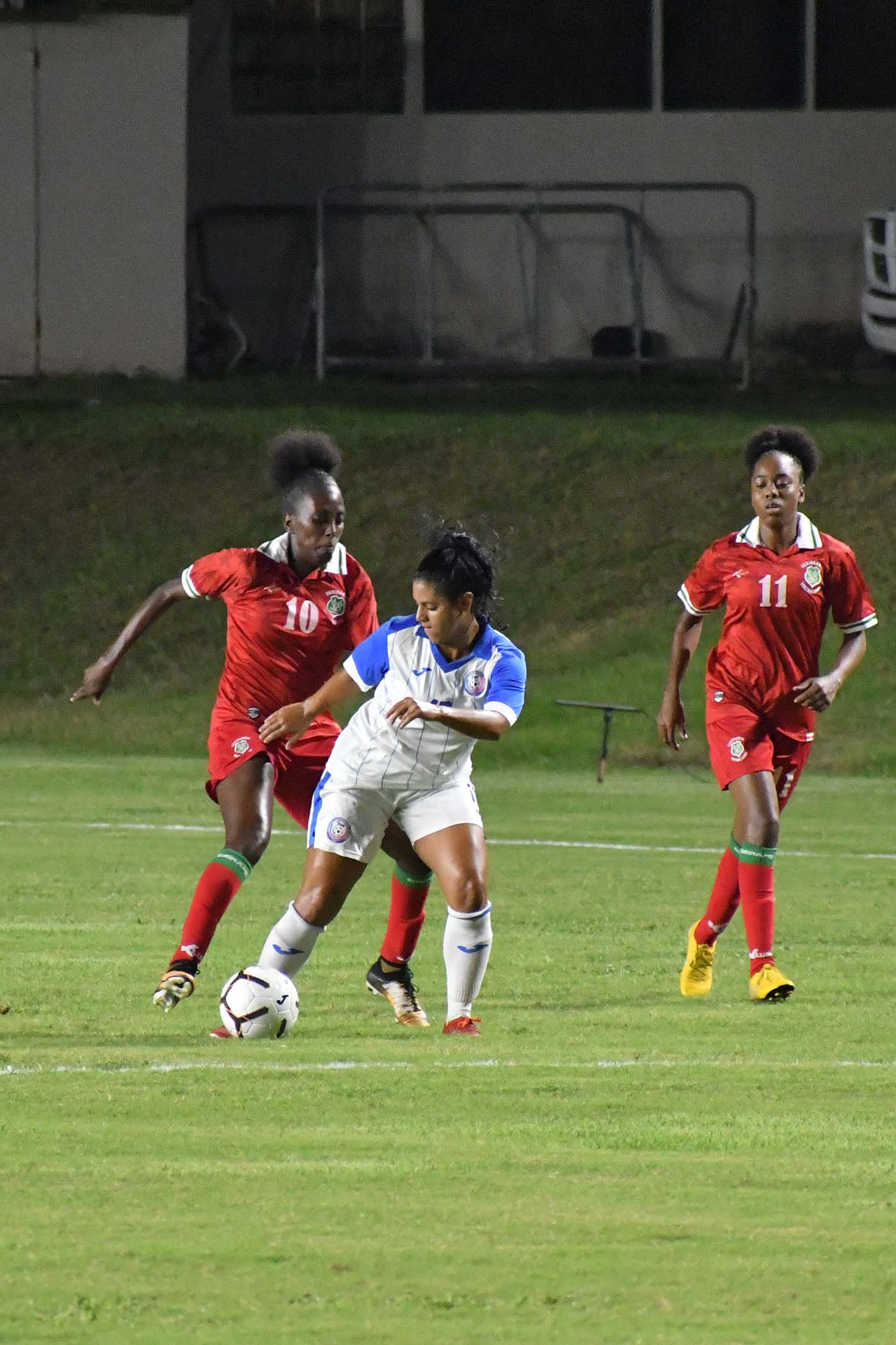 Soccer-Fem-PR-vs-Surinam-19