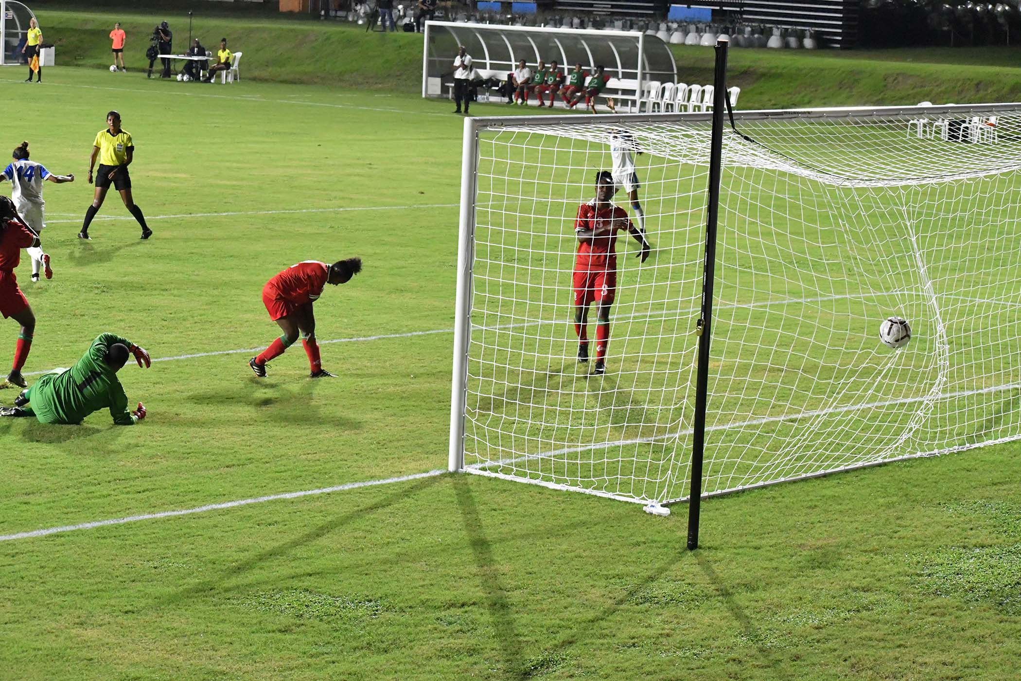 Soccer-Fem-PR-vs-Surinam-25