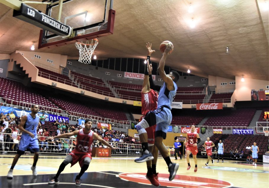 UPR de Bayamón va al decisivo con la UPR de Río Piedras en baloncesto