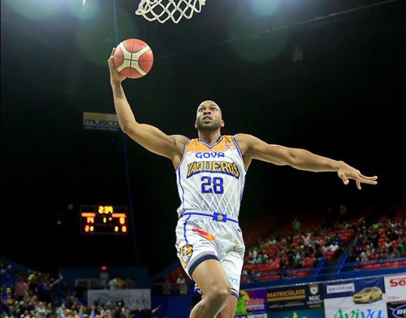 La Federación de Baloncesto Incluye a Ysmael Romero en la Preselección para la Próxima Ventana FIBA