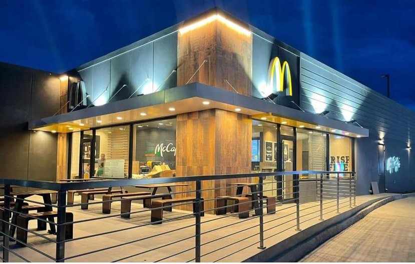 McDonald’s Inaugura su Primer Restaurante 2.0 en Los Filtros, Bayamón
