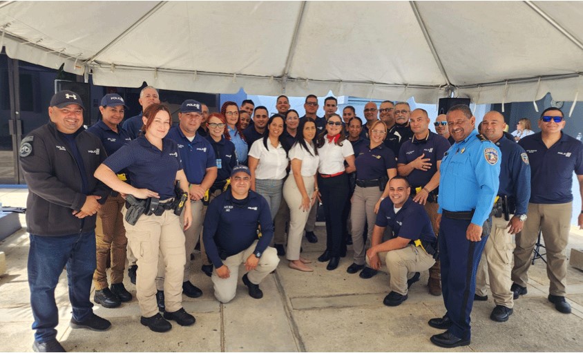 Agentes de la Comandancia de Bayamón Celebran la Semana de la Policía