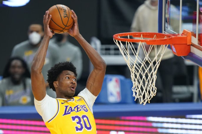 Damian Jones
