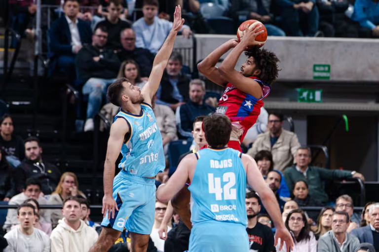 equipo de baloncesto regresa a Bayamón